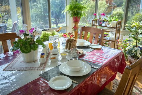 Glenelg On King Bed & Breakfast - Taree Accommodation 2