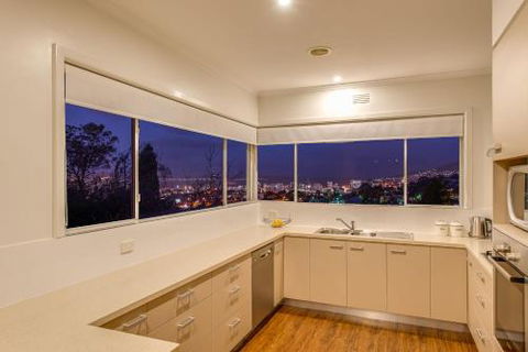 City Lights - Taree Accommodation 2
