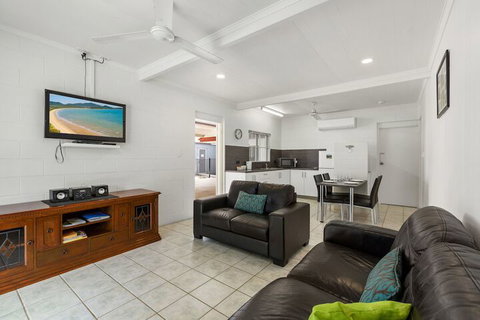 Kurrimine Beach Huts - Taree Accommodation 5