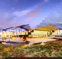 Cloudy Bay Beach House - Taree Accommodation