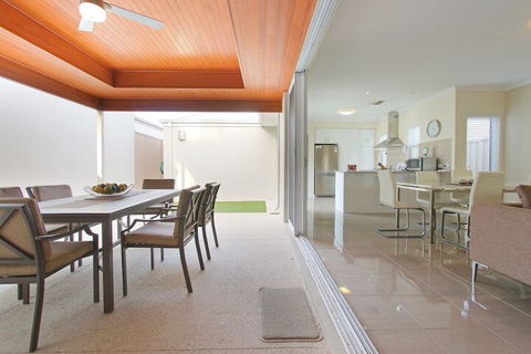 Anastasia Villa - Taree Accommodation 3