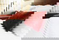 Fred & Wilmas Underground Bed & Breakfast - Taree Accommodation 0