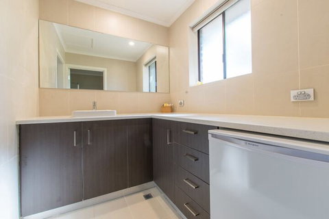Mick O'Shea's - Taree Accommodation 6