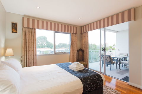 Spinnakers By Rockingham Apartments - Taree Accommodation 0