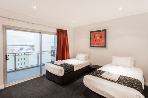Spinnakers By Rockingham Apartments - Taree Accommodation 1