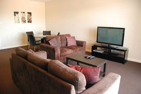 Spinnakers By Rockingham Apartments - Taree Accommodation 4