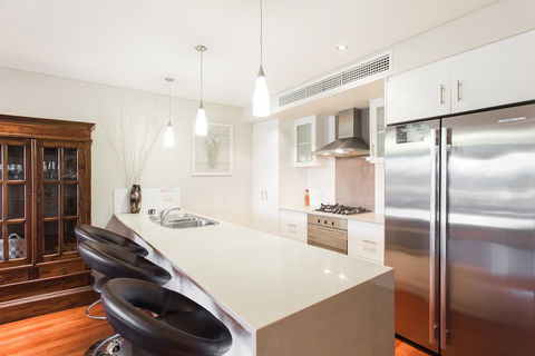 Spinnakers By Rockingham Apartments - Taree Accommodation 2