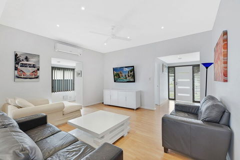 Oakland Cottage - Taree Accommodation 2
