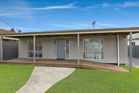 Oakland Cottage - Taree Accommodation 1