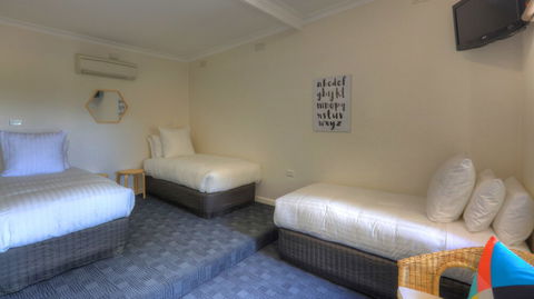 Corryong Hotel Motel - Taree Accommodation 0