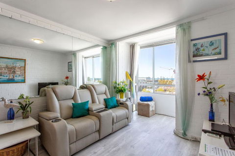 Indian Ocean Views - Taree Accommodation 1