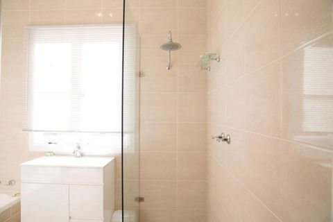 88 Morrisset - Taree Accommodation 7