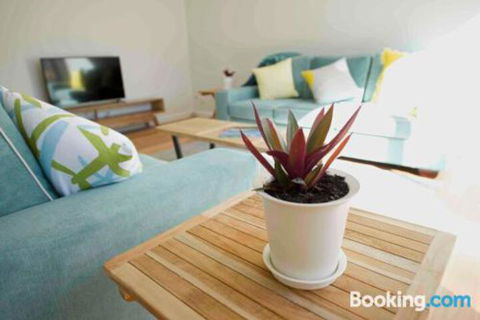 Sunny Blinco Street House - Taree Accommodation 4