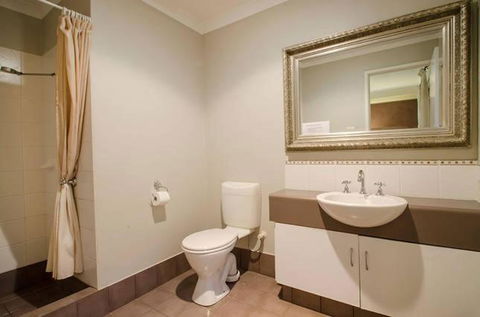 Yallingup Pet Friendly Bush Retreat - Taree Accommodation 1