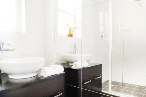 Angaston Mews Apartments - Taree Accommodation 5