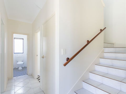 Beach Rd Villas By Rockingham Apartments - Taree Accommodation 3