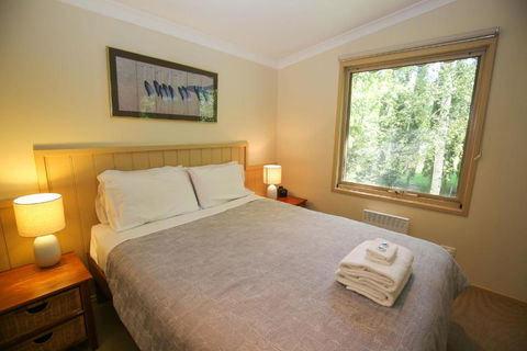 Alpine Arnica Cottage 2 - Taree Accommodation 2