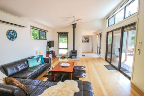 The Base Two - Taree Accommodation 1