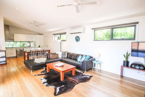The Base Two - Taree Accommodation 3