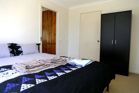 Isle Of Serenity - Taree Accommodation 2