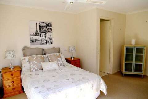 Isle Of Serenity - Taree Accommodation 6
