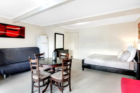 Isle Of Serenity - Taree Accommodation 3