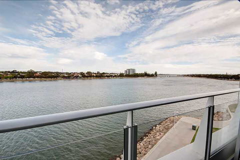Bridgepoint 502 - Taree Accommodation 2