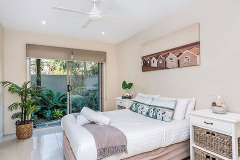 A PERFECT STAY - Byron Beach Style - Taree Accommodation 6