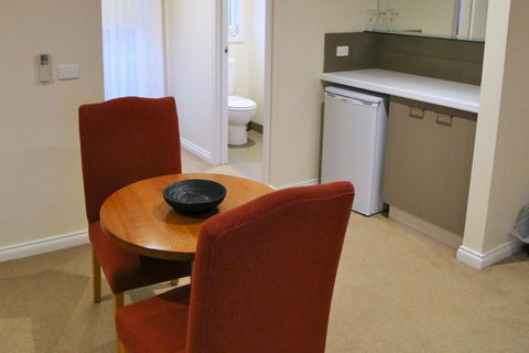 Allansford Hotel Motel - Taree Accommodation 1