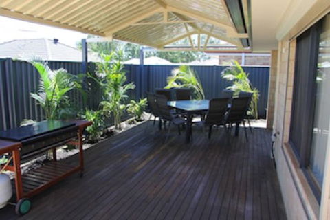 Byford House On The Scarp - Taree Accommodation 0