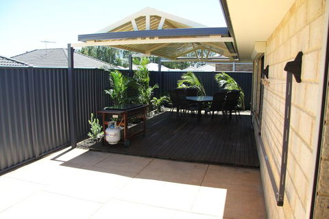 Byford House On The Scarp - Taree Accommodation 1