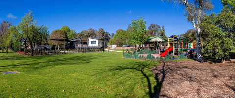 Albury Gardens Tourist Park - Taree Accommodation 6