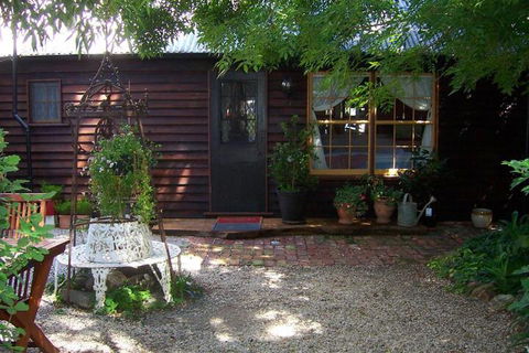 Madam Saddler On Fraser Clunes - Taree Accommodation 7