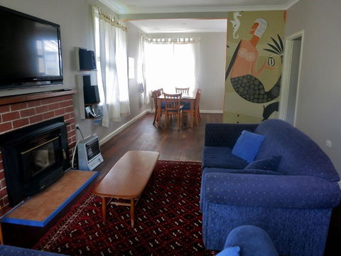 Salt 112 House - Taree Accommodation 4