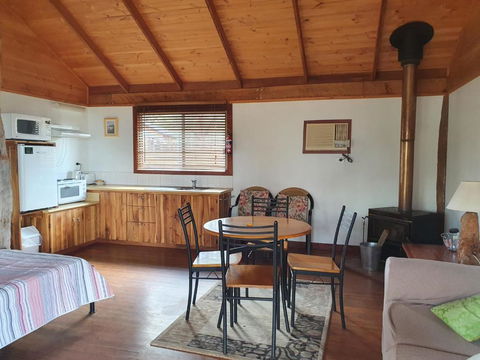 Gaddleen Grove Cottages - Taree Accommodation 1