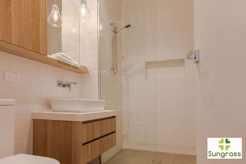 SOKO Waterfront - Taree Accommodation 6