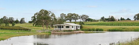 The Lake House At 201 - Taree Accommodation 1