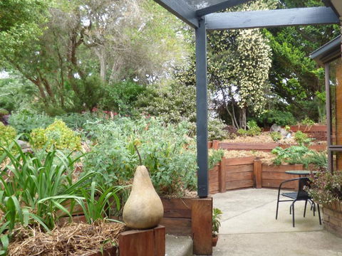 A Suite Spot In The Hills - Taree Accommodation 4