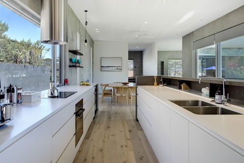 Amagansett - Taree Accommodation 3