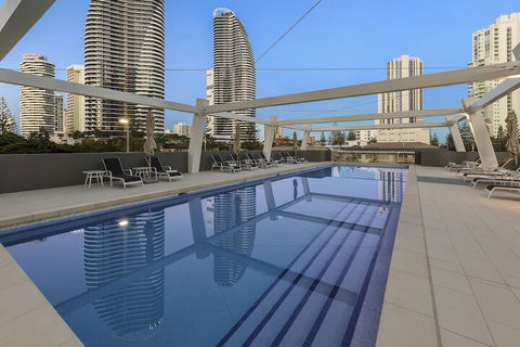 Avani Broadbeach Residences - Taree Accommodation 4