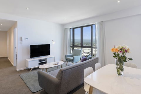 Avani Broadbeach Residences - Taree Accommodation 6