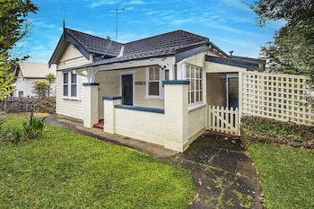 Allambee - Taree Accommodation 1