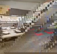 Ecocrackenback 15 'Sustainable chalet close to the slopes.' - Taree Accommodation