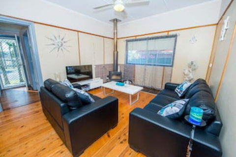 Beach House On James Patterson - Taree Accommodation 0