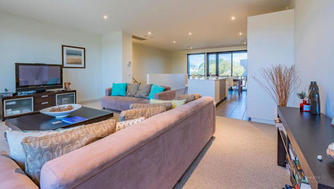 Five Shell - Taree Accommodation 6