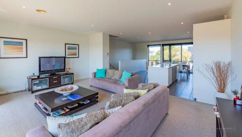 Five Shell - Taree Accommodation 3