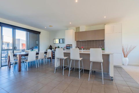 Five Shell - Taree Accommodation 1