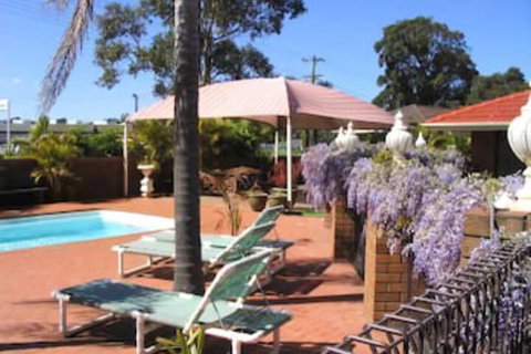 Bomaderry Motor Inn - Taree Accommodation 1