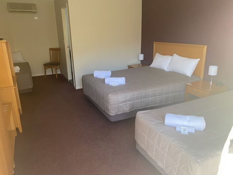 Horse And Jockey Hotel Motel - Taree Accommodation 4