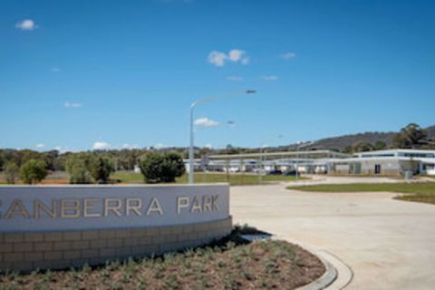 Canberra Park - Taree Accommodation 0